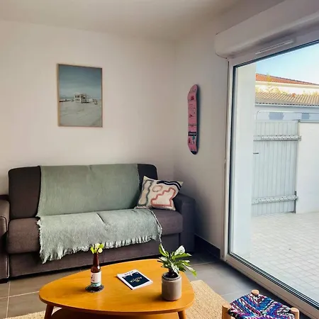 La Petite Genette アパート *